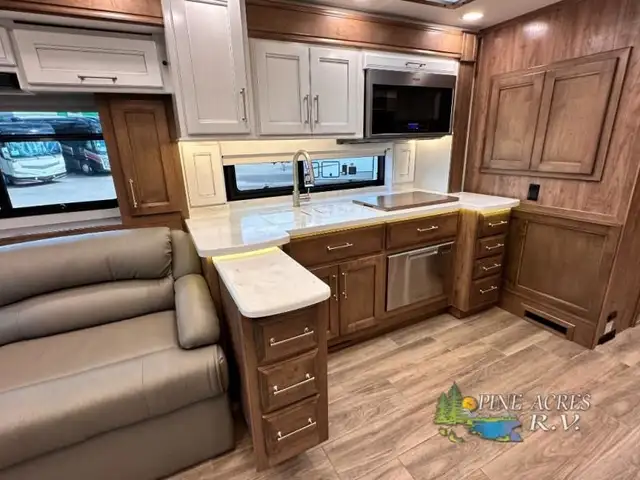 2022 Entegra Coach Aspire 44W 450 h.p. Diesel 11 K Miles in RVs & Motorhomes in Moncton - Image 17