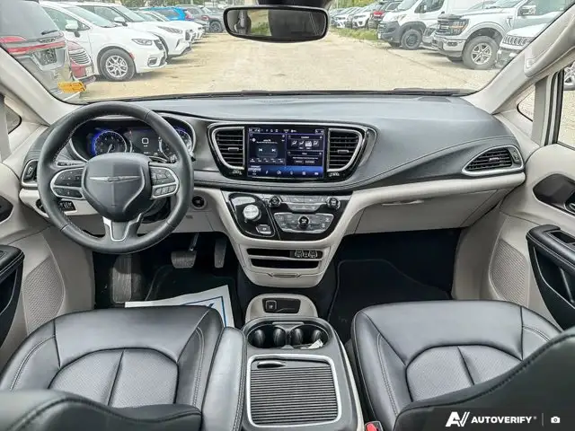 2024 Chrysler Pacifica | Touring-L | Apple CarPlay and Android in Cars & Trucks in Winnipeg - Image 28