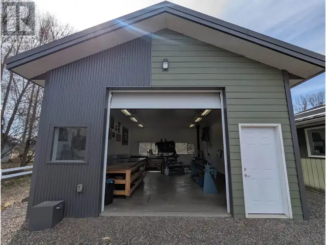 593 COLUMBIA STREET Smithers, British Columbia in Houses for Sale in Smithers - Image 25