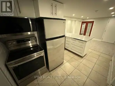 BSMT - 64 RUSSETT AVENUE Toronto (Dovercourt-Wallace Emerson-Jun