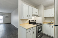 Amenities: Underground Parking • Quiet Building • Air Conditioning Suite & Building: One-, and two-b... (image 5)