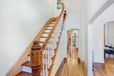 Downtown - Superb 6 1/2 House Furnished ALL Included - 3 Floors