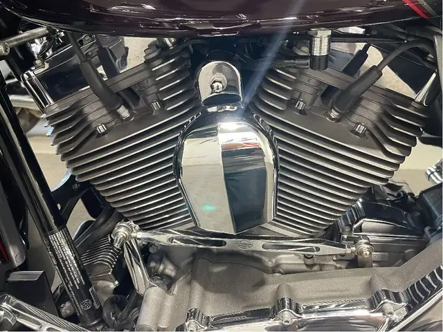 2013 Harley-Davidson CVO Electra Glide Ultra LIKE NEW/HEATED SEA in Sport Touring in North Bay - Image 18