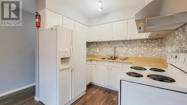 6 308 HIGHLAND WAY Port Moody, British Columbia62867602347779123