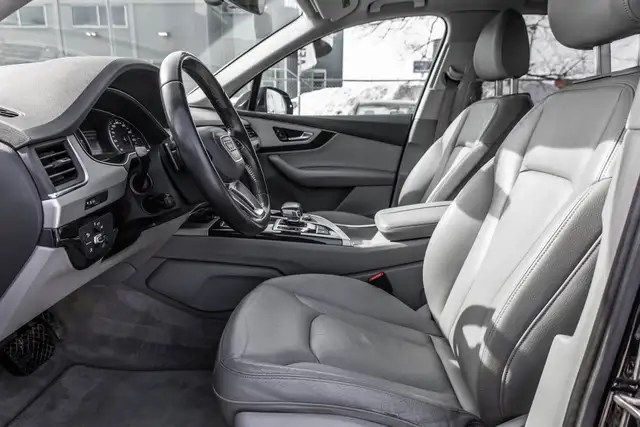2017 Audi Q7 3.0T Komfort | Awd | Toit Panoramique | Awd | Toit  in Cars & Trucks in City of Montréal - Image 13