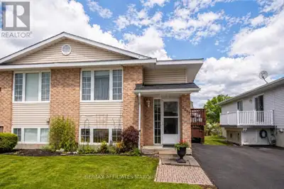 "Spring has arrived and this new listing is blooming!!" You'll adore this maintained 2-bedroom semi...