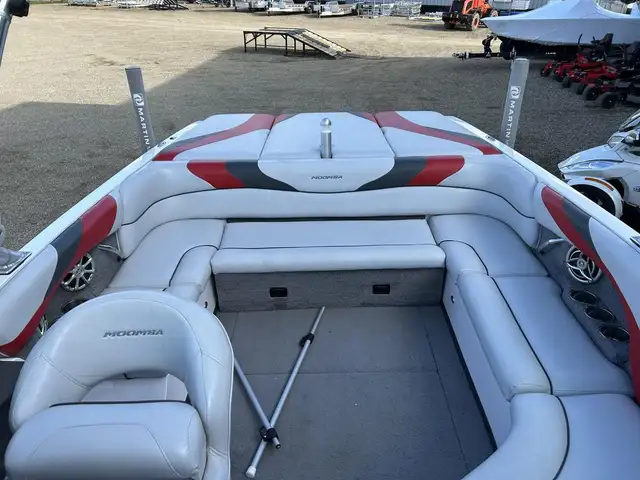 2008 Moomba Mobius LSV in Powerboats & Motorboats in Lloydminster - Image 10