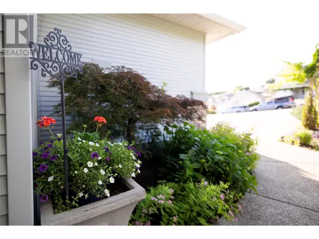 8875 Braeburn Drive Coldstream, British Columbia in Houses for Sale in Vernon - Image 7