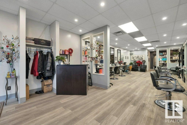 Established Hair Salon in Blue Quill! in Commercial & Office Space for Sale in Edmonton - Image 3