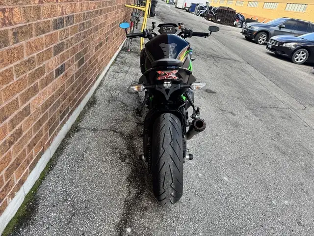 2020 Kawasaki Z H2 **SUPERCHARGED** **SCORPION PIPE** in Sport Bikes in Markham / York Region - Image 17