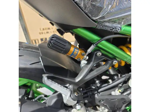 2026 Kawasaki Z900 SE in Sport Bikes in Brantford - Image 5