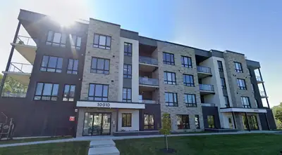 3 CH - 2 SDB - Laval - $3,650 /mo