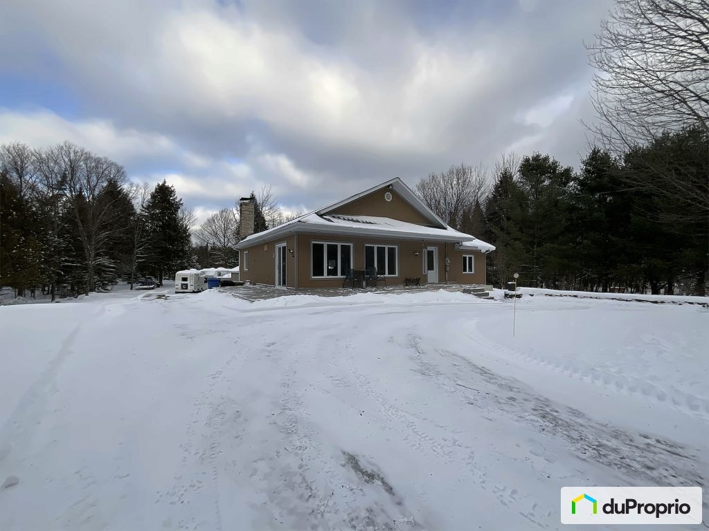 $679,500 - 1 1/2 Storey for sale in Stukely-Sud — photo 3