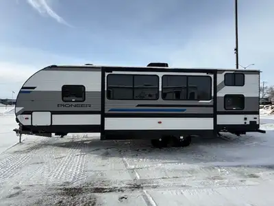 2022 Heartland Pioneer BH270Explore the world in one of the many travel trailers that Pioneer has to...