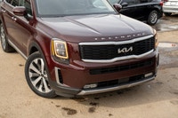 This 2022 Kia Telluride SX is a well-maintained, family-friendly SUV that balances day-to-day practi... (image 5)
