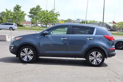 Ready to command the road? Experience the ultimate driving machine. The SPORTAGE EX AWD. A perfect f...