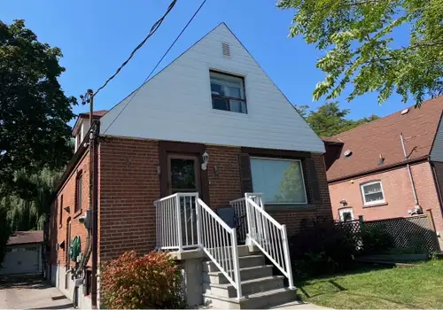 Lovely 2 bedroom, apartment with hardwood floors throughout. Separate living and dining rooms. Kitch...