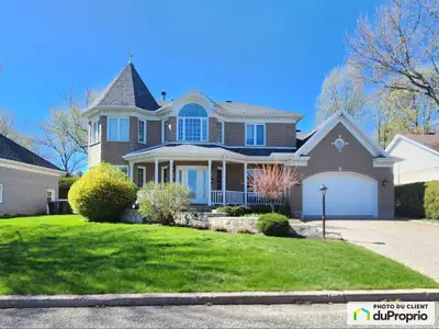 L'ESPACE QUE VOUS CHERCHEZ ! Cette demeure se distingue par son volume intérieur et son terrain de p...