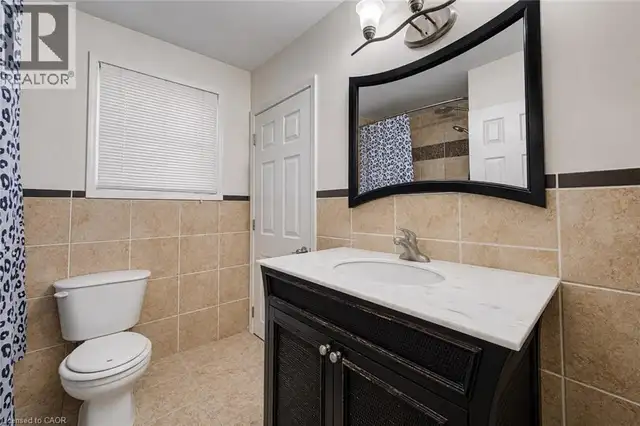 119 WALKER Street Kitchener, Ontario in Houses for Sale in Kitchener / Waterloo - Image 8