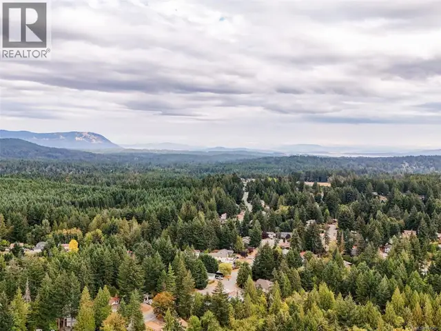2369 Robertson St Shawnigan Lake, British Columbia in Houses for Sale in Victoria - Image 35