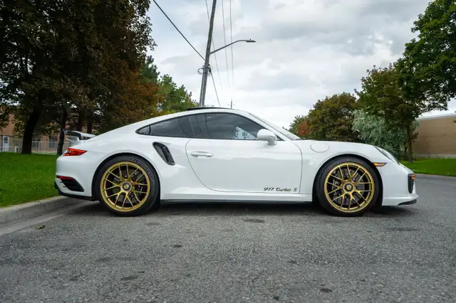 2017 Porsche 911556564787622072323