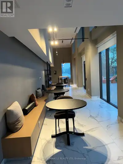 612 - 1195 THE QUEENSWAY Toronto (Islington-City Centre West), O