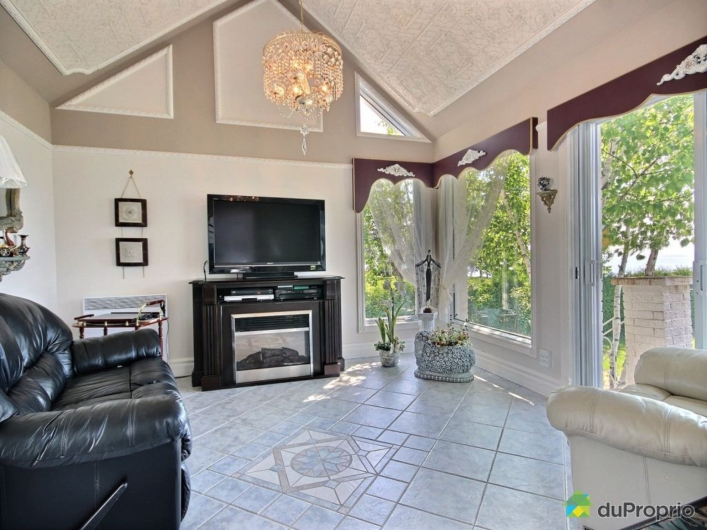 $790,000 - Bungalow for sale in Dolbeau-Mistassini — photo 3