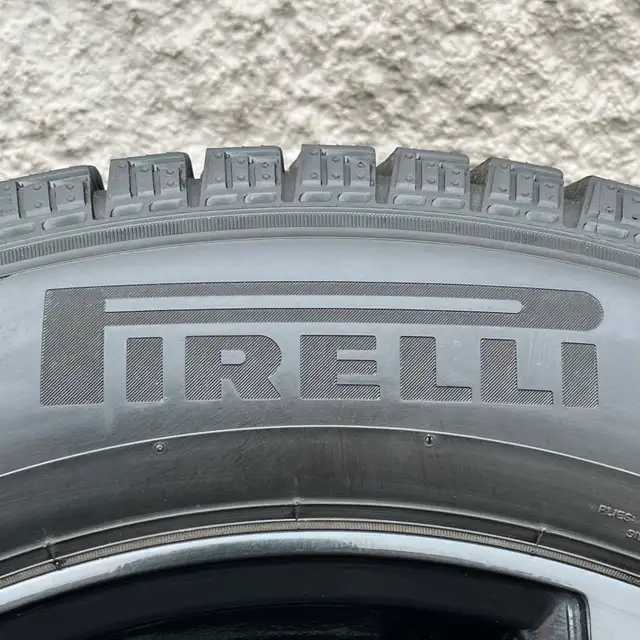 (98%)4x 235/60R18 Pirelli Ice Zero Winters w/ Audi Q5 / SQ5 Rims in Tires & Rims in City of Toronto - Image 6