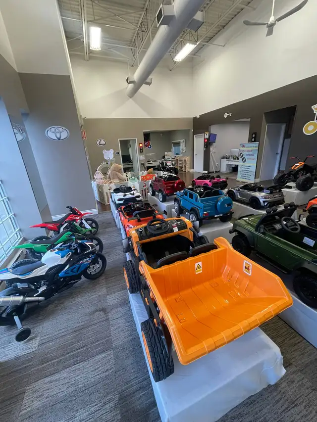 Luxury Kids Ride-On Cars – Rubber Wheels, Leather Seats & Remote in Toys in City of Toronto - Image 2