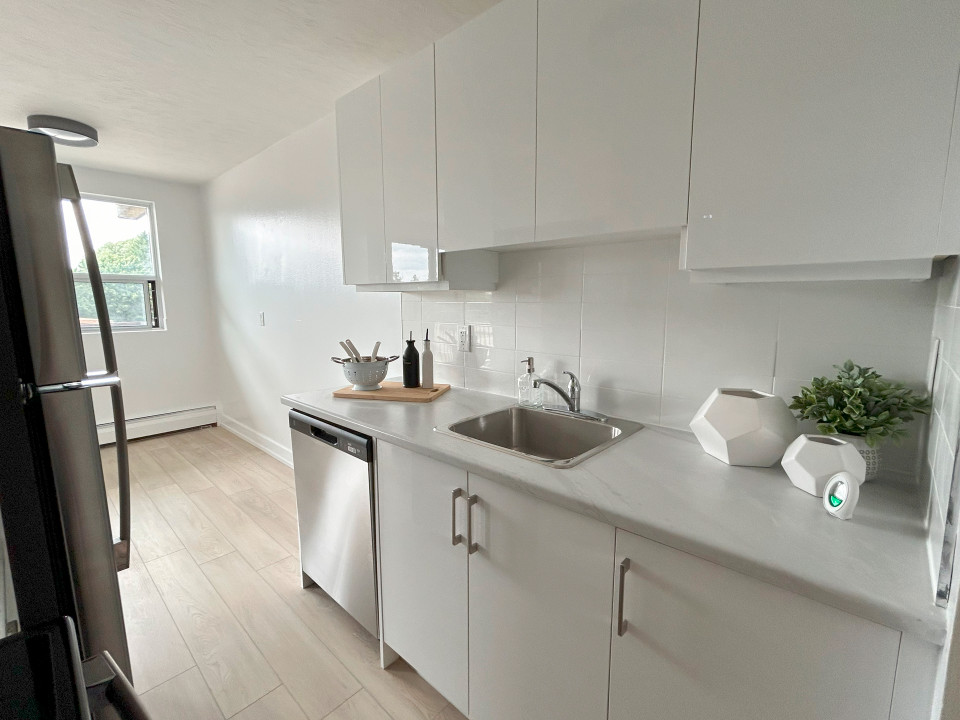 Apartment for Rent at Kappele Circle, North Stratford in Long Term Rentals in Stratford
