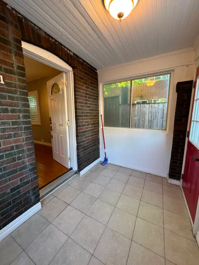2 bedroom main floor for rent in East York in Long Term Rentals in City of Toronto - Image 11