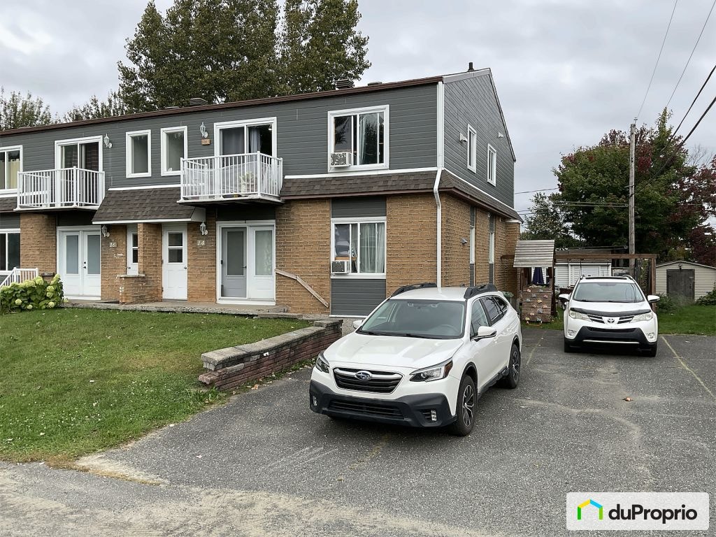 $419,000 - Duplex for sale in Drummondville (St-Nicéphore) — photo 1