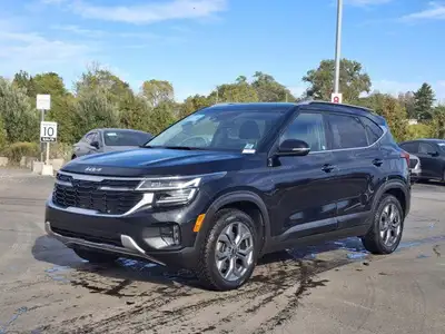 Come see this 2024 Kia Seltos EX AWD | Sunroof | Leather | Heated Wheel + Seats | Remote Start | Car...
