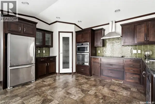 61 Walters COURT Pilot Butte, Saskatchewan in Houses for Sale in Regina - Image 9