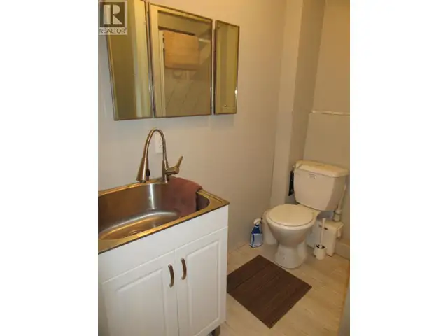 7568 BURGESS ROAD Deka Lake / Sulphurous / Hathaway Lakes, Briti in Houses for Sale in 100 Mile House - Image 29
