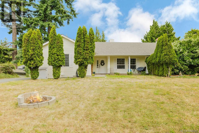6974 Larkspur Rd Sooke, British Columbia in Condos for Sale in Victoria