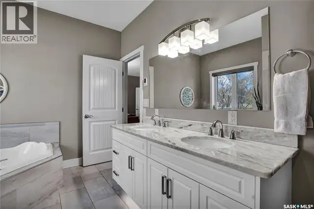 Lazy S Acreage Montrose Rm No. 315, Saskatchewan in Houses for Sale in Saskatoon - Image 32