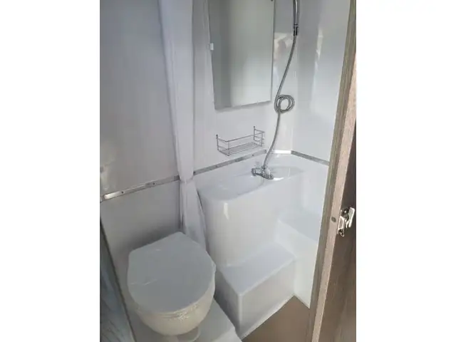 2026 Northern Lite Limited Edition 10-2EXLEDB Face-to-Face Dinet in Travel Trailers & Campers in Penticton - Image 15