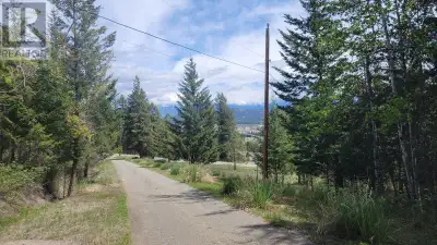 Don't miss this rare opportunity to purchase 5 acres of land right on the edge of Cranbrook with stu...