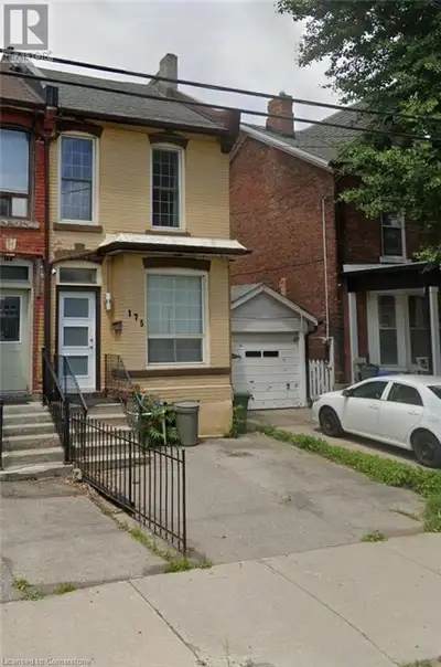 175 MACNAB Street N Hamilton, Ontario