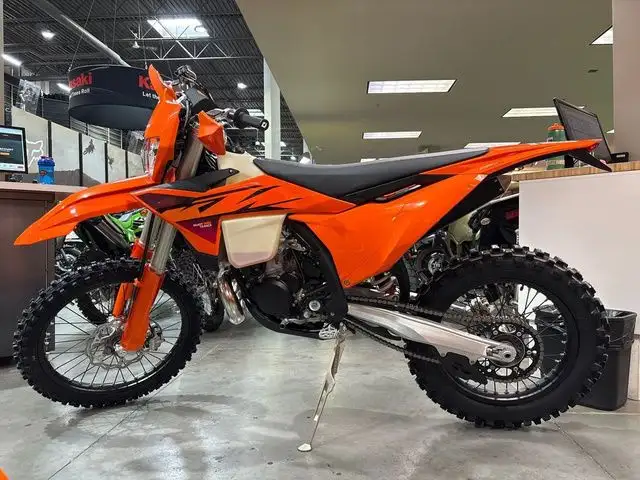 2026 KTM XC 250 W in Dirt Bikes & Motocross in Calgary - Image 10