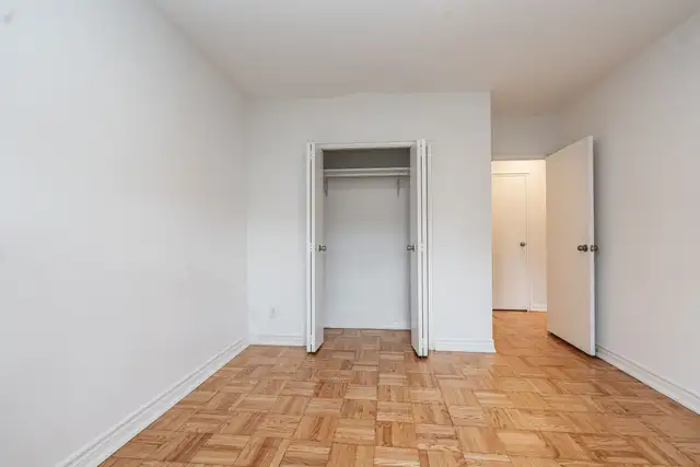Three bedroom, Keele and Wilson - ID 2404 in Long Term Rentals in City of Toronto - Image 8