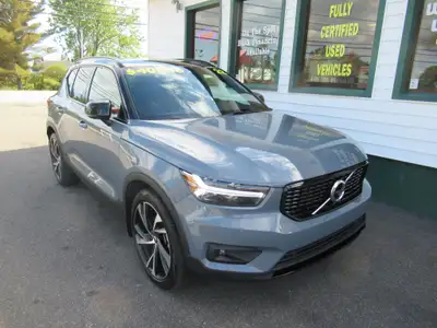 Fresh trade! This XC40 has a clean Carfax, two sets of keys, two sets of Volvo wheels/winter tires a...
