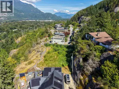 Bring your architectural vision to life on Hospital Hill! View Place offers a rare opportunity to de...