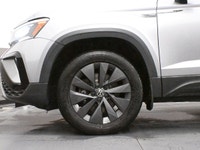 1.5-liter turbocharged 4-cylinder engine with 158 hp and 184 lb-ft of torque that balances power and... (image 3)