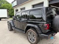 Kijiji Engine: 4 Cylinder Engine 2.0L L/100Km City: 11.6 L/100Km Hwy: 11.9 Safety Equipment ABS And... (image 7)