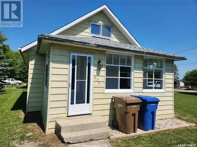 600 2nd AVENUE Star City, Saskatchewan63005670998913121
