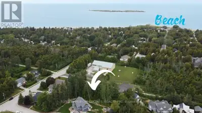 The perfect building lot has been cleared and is right in the heart of beautiful Southampton, 3 bloc...