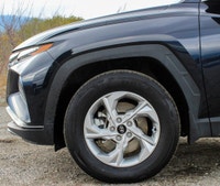 Experience the perfect blend of style and performance with the 2023 Hyundai Tucson Preferred AWD w/T... (image 6)