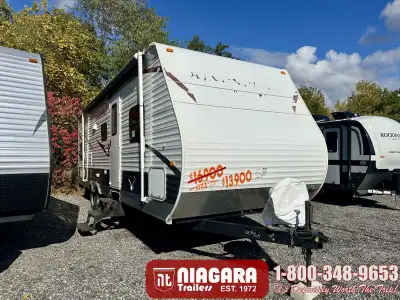 Year: 2011 Stock Number: UX7468 Status: PreOwned Weight: 5914 Lbs. Length: 29 ft Sleeps: 6 Included...